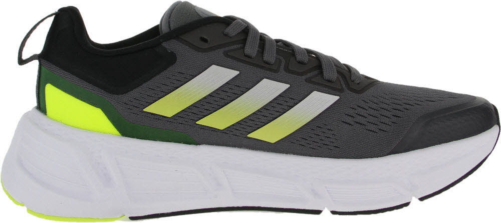 adidas QUESTAR