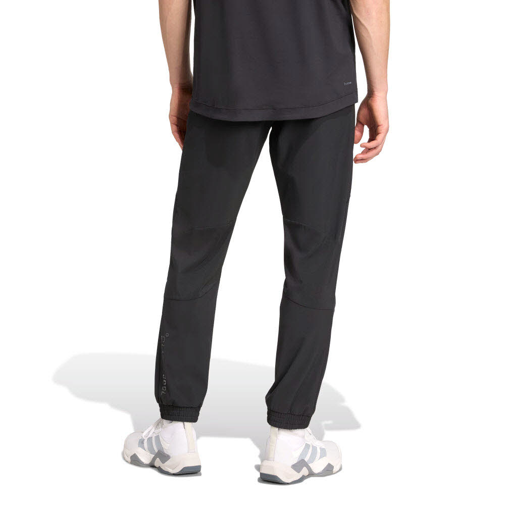adidas Herren Tech Apparel Trainingshose